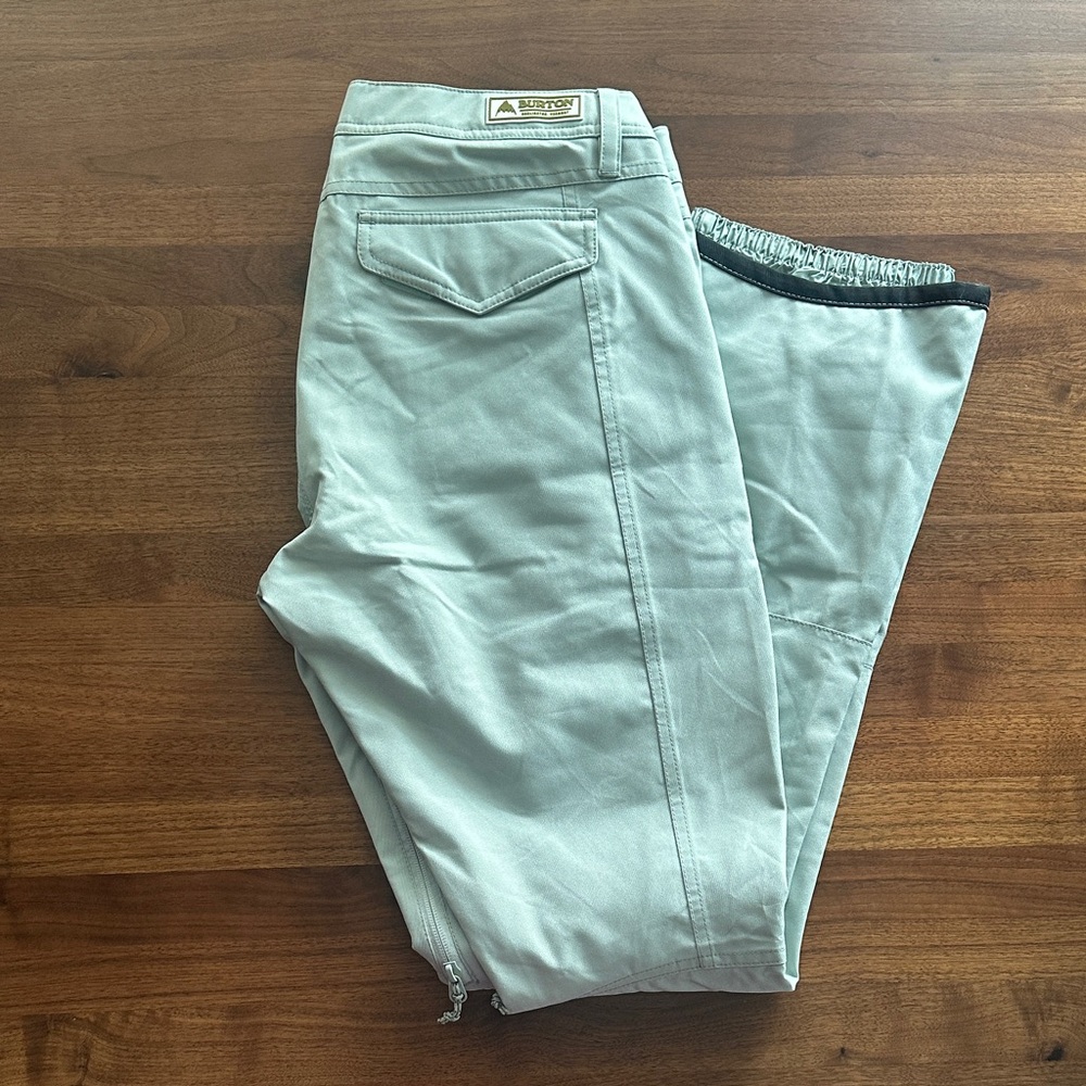 Burton Women’s Snowboarding Pants with Zipper Detail Sz Medium